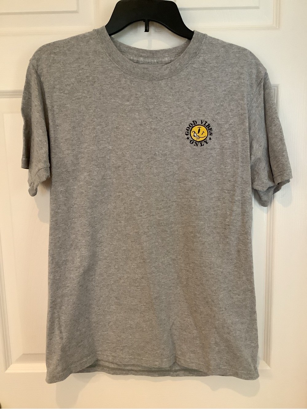 Vibes Short Sleeve Grey Tee with Yellow Smiley Graphic
